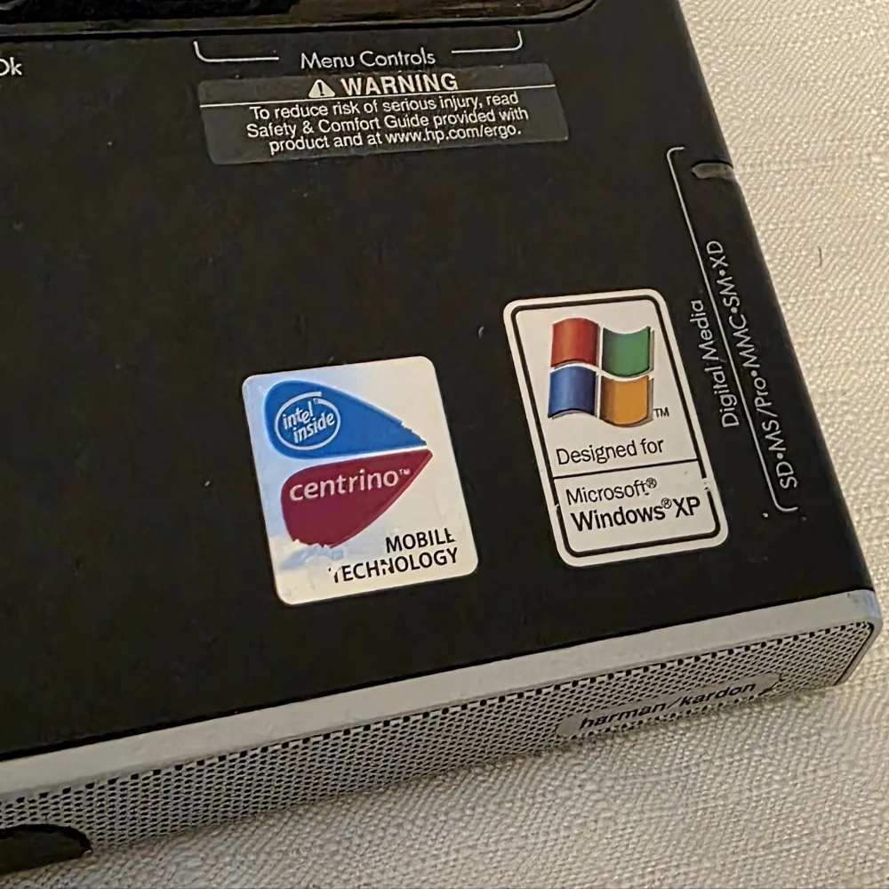 HP Pavilion DV1000 Widescreen Laptop Windows XP No charger Not Tested for parts